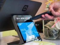 В гонку за платежи без использования POS (Point of Sale) терминалов, включились серьезные игроки, такие как Apple.