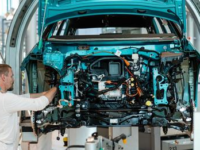 Tesla теперь должна смотреть в оба, конкуренты готовы к выходу на рынок.