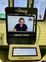 Канадская сеть ресторанов Freshii запустила новый вид “продавцов”, в своих магазинах – виртуальных.