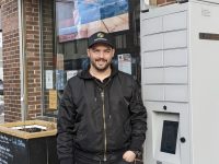 Монополию канадской системы продажи алкоголя (LCBO) пытается разрушить стартап из Галифакса, создавая киоски с идентификацией личности. self-service.